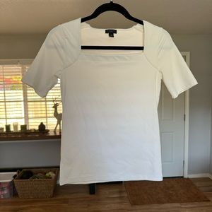 Ann Taylor white short sleeve T-shirt - size xs